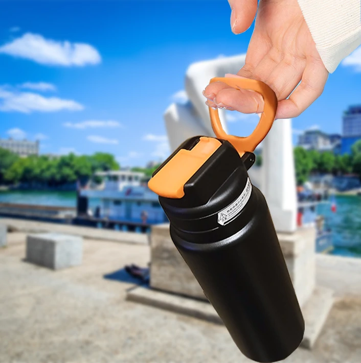 Gourde BAOL pour Bureau ou École avec paille : Garde fraîches et chaud vos boissons - 830ml