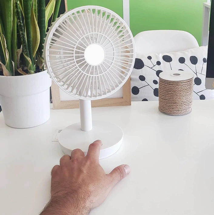 Ventilateur de table rechargeable 6 pouces – Silencieux, compact et polyvalent